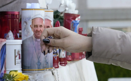 البابا فرنسيس لن يقود قداس الأحد للأسبوع الثاني