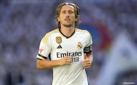 مودريتش يقرر البقاء في ريال مدريد لموسم إضافي