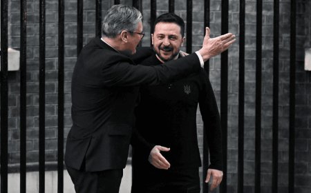استقبال حار لزيلينسكي ببريطانيا بعد مشادته مع ترامب