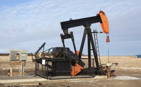 تراجع أسعار النفط مع ترقب محادثات أمريكية روسية حول أوكرانيا