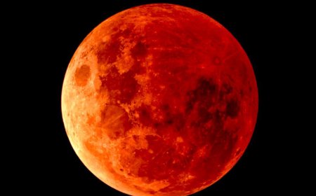 Bu gece Husûf (Ay tutulma)