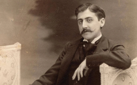 لا يجوز مخاطبة القارئ كما لو كان تلميذاً