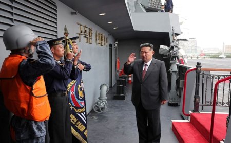 كيم جون أونغ يتفقد مدمرة صنعت لـ "معاقبة استفزازات العدو"