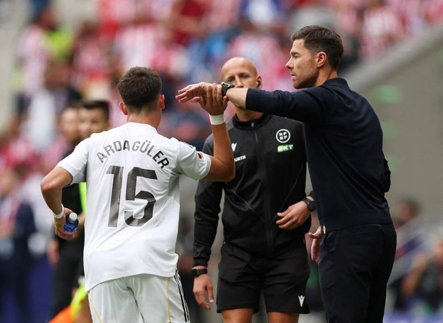 Real Madrid'in Arda Güler kararı açıklandı: Dünyaca ünlü kulübe hiç beklemediği cevap!