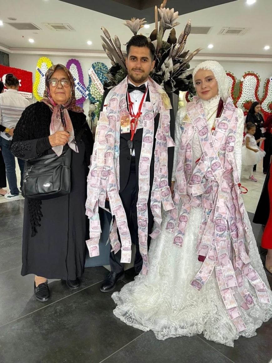 Yok böyle babaanne! Tek toruna servet değerinde takı taktı: Sosyal medyada viral oldu