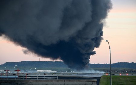 ارتفاع حصيلة قتلى تحطم طائرة شحن في ولاية كنتاكي إلى 12 شخصاً