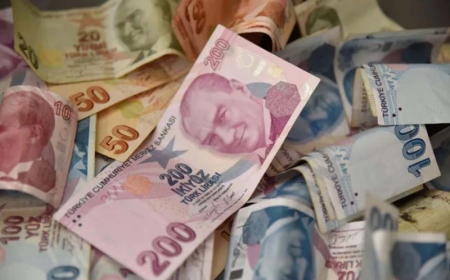 Yeni yılda emekli maaşları ne kadar artacak? Taban aylıklar ne kadar olacak? İşte SSK ve BAĞ-KUR'lular için yeni tablo