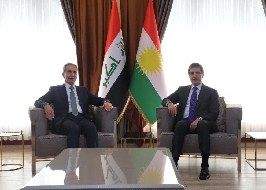 الرئيس نيجيرفان بارزاني يجتمع مع القاضي فائق زيدان