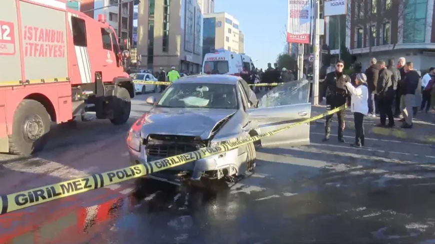 Şişli'de otomobil yayalara çarptı. 2 ölü, 5 yaralı