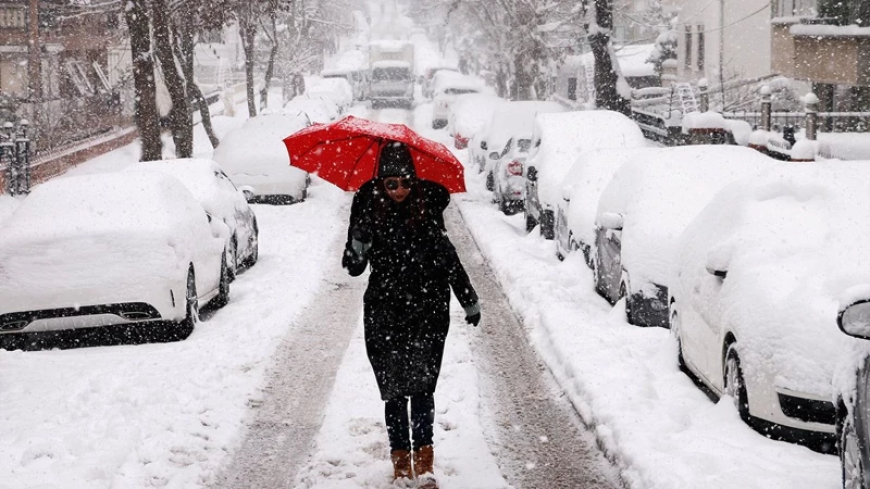 AKOM ve Meteoroloji peş peşe uyarmıştı! İstanbul Valiliği'nden kar alarmı: Tarih verildi