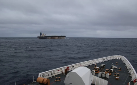 Atlantik'te tehlikeli gerilim! ABD Rus bayraklı petrol tankerine el koydu!