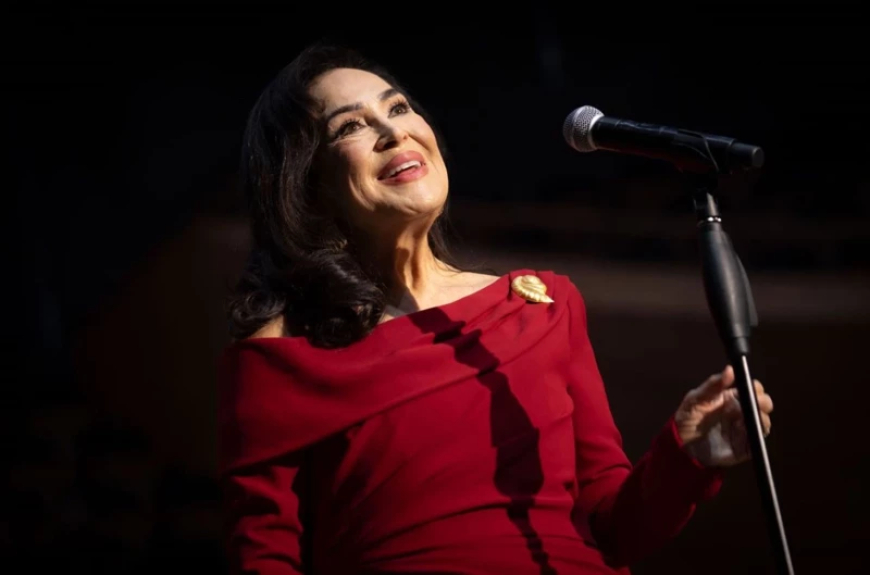 Yeşilçam'ın yaşayan efsanesi Türkan Şoray'dan unutulmaz konser! "Bana genellikle şarkıcı rolleri teklif edilirdi"