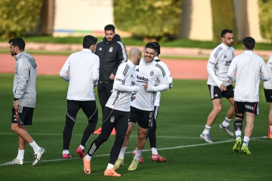 Beşiktaş ilk transferini bitiriyor! İtalyanlar duyurdu! Kasadan 10 milyon euro bonservis çıkacak!