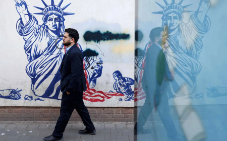 إيران: بزشكيان يوجه ببدء مسار المفاوضات النووية