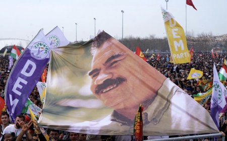 زعيم حزب العمال الكردستاني المسجون عبد الله أوجلان  يقول في رسالته اليوم الجمعة: إن الانتقال إلى الاندماج الديمقراطي في تركيا بحاجة إلى قوانين تتعلق بالسلام