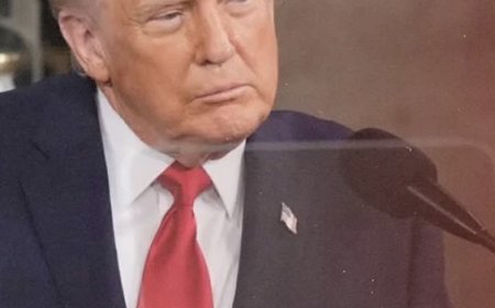 ترامب: إيران حاولت مواصلة تطوير صواريخ بعيدة المدى قد تصل قريبا الى الاراضي الامريكية.