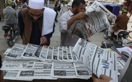 باكستان وافغانستان تتبادلان القصف ودعوات للتهدئة