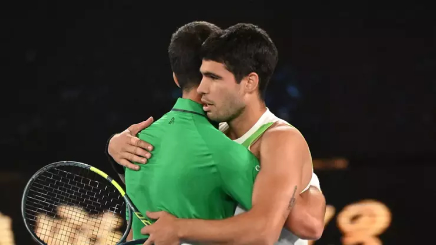 Djokovic'i yenen Alcaraz, Avustralya Açık'ta şampiyon oldu