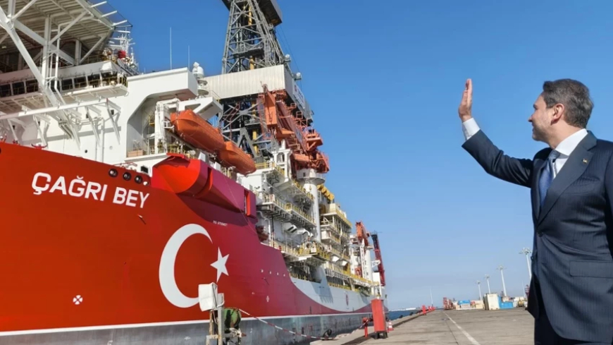 Çağrı Bey sondaj gemisi Somali yolcusu: Bakan Bayraktar: İlk kez kara sularımız dışında petrol arayacak