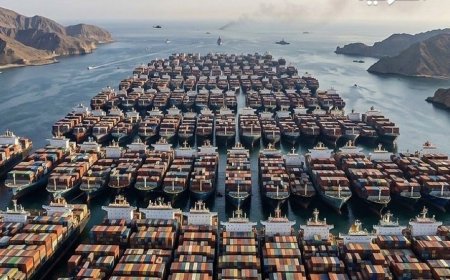 ‏بلومبرغ: نحو 100 سفينة حاويات في مياه الخليج غير قادرة على المغادرة بسبب المخاطر الأمنية