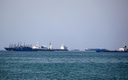 Hürmüz Boğazı ve BAE açıklarında 3 kargo gemisi vuruldu: Mürettebat gemiyi terk etti