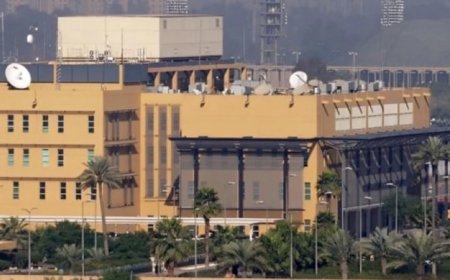 ‏السفارة الأميركية في بغداد تطلق صافرات الإنذار بعد تعرضها لهجوم  ‏⁧‫