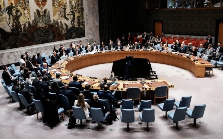 هل تنجح "القوى المتوسطة" في التحول الى "عملاق ثالث " ينقذ العالم؟