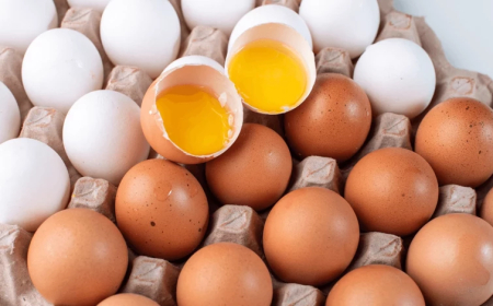 Aralarındaki farka çok şaşıracaksınız! Beyaz yumurta mı, kahverengi yumurta mı daha sağlıklı?