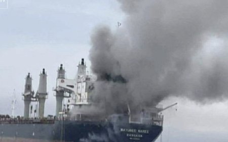 ‏هيئة بريطانية: اندلاع حريق في سفينة بعد تعرضها لمقذوف قرب مضيق هرمز