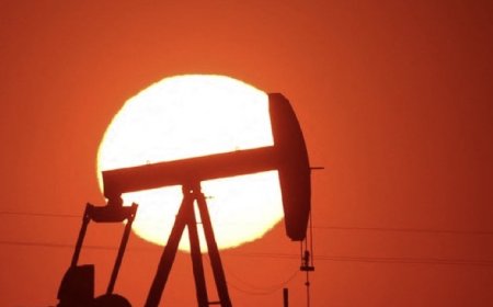 رويترز: العقود الآجلة لخام برنت ترتفع بأكثر من 7 دولارات لتصل إلى 114.83 دولارا للبرميل