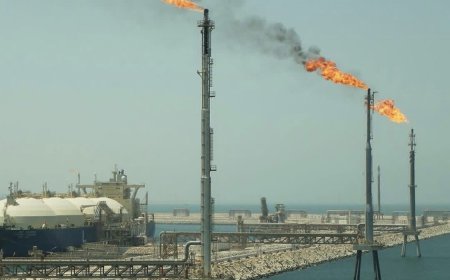 الداخلية القطرية: الدفاع المدني يسيطر بالكامل على جميع الحرائق في منطقة رأس لفان الصناعية دون تسجيل أي إصابات