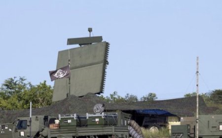 ‏ ‌وزارة الخارجية ​الأمريكية ​تقول في بيان يوم ​الخميس ​إنها وافقت على ​صفقة ​محتملة لبيع ‌رادارات ⁠استشعار دفاعية جوية ​وصاروخية ​للكويت ⁠بتكلفة ​تقدر ​بثمانية ⁠مليارات دولار.