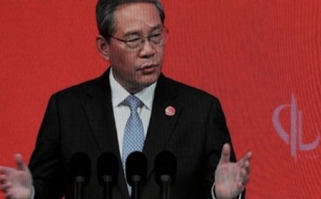 رئيس الوزراء الصيني لي تشيانغ يتعهد اليوم الأحد بمواصلة انفتاح اقتصاد البلاد أمام الشركات الأجنبية والسعي إلى تحقيق مزيد من ​التوازن التجاري مع شركائها العالميين.