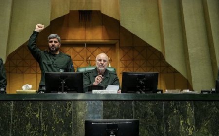 وكالات: القناة 12 الإسرائيلية عن مسؤول رفيع: مصدر إيران الذي يجري مفاوضات مع واشنطن هو رئيس البرلمان محمد قاليباف ‏وهيئة البث الإسرائيلية عن مسؤول إسرائيلي: من المبكر معرفة إن كان ترمب سينهي الحرب وتصريحاته كانت مفاجئة.وأكسيوس تفول: مساعٍ للقاء مشترك حبث  الوسطاء يحاولون عقد اجتماع في إسلام أباد بمشاركة قاليباف ومسؤولين إيرانيين مع ويتكوف وكوشنر وربما نائب الرئيس الأميركي فانس