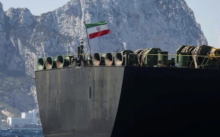 بلومبرغ عن موقع تانكر تراكرز: ناقلات نفط خام مرتبطة بإيران مستمرة في عبور مضيق هرمز مع إيقاف أجهزة الاتصال