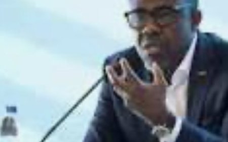 ???? عاجل - استقالة يرون موسينجو-أومبا، الأمين العام للكاف وسط فترة مضطربة للكرة الأفريقية