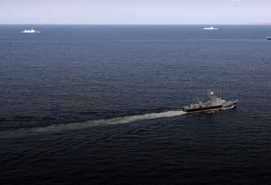 اللجيش الأميركي يعلن إغراقه سفينة إيرانية في خليج عمان