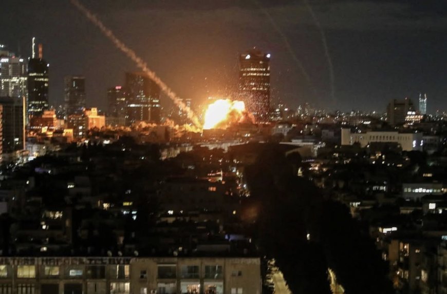 صفارات الإنذار تدوي في إسرائيل بعد إطلاق مسيرات وصواريخ من لبنان صوب تل أبيب