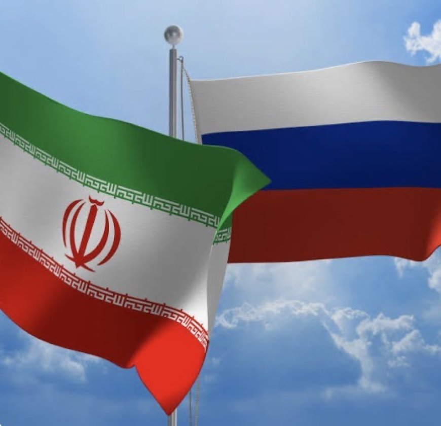 صحيفة "واشنطن بوست" : روسيا تزوّد إيران بمعلومات استخباراتية دقيقة تشمل إحداثيات السفن والطائرات الحربية الأميركية في الشرق الأوسط. وتذكر المصادر أن هذا الدعم يهدف لتعزيز قدرة طهران على ضرب أهداف أميركية بعد تراجع إمكاناتها الرصدية جراء الضربات التي شنتها الولايات المتحدة وإسرائيل.