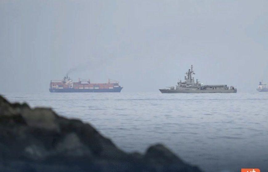 فايننشال تايمز: دول أوروبية بدأت محادثات مع طهران للتفاوض بشأن اتفاق لمرور آمن لسفنها في مضيق هرمز