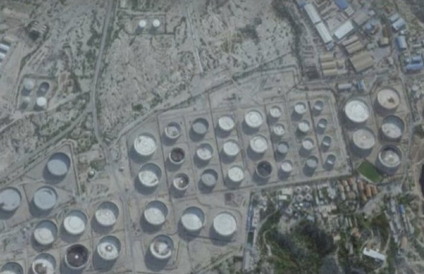 إعلام إيراني: الهجوم الأميركي على جزيرة خرج استهدف نحو 15 موقعا