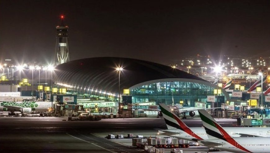 ‏دبي: تتعامل الجهات المختصة حاليا مع حادث في محيط مطار دبي الدولي نتيجة استهداف بطائرة مسيرة نتج عنه حريق