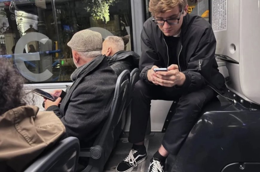 نصائح لوقف " التمرير اللا نهائي" على مواقع التواصل