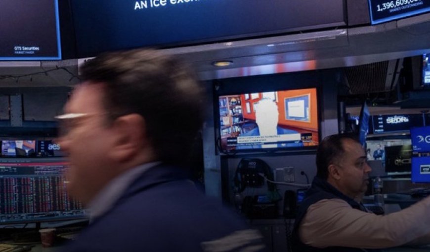 العقود الآجلة للأسهم الأميركية ترتفع بشكل حاد، بعد إعلان الرئيس الأميركي دونالد ترامب أن الولايات المتحدة وإيران أجرتا محادثات «إيجابية ومثمرة» خلال اليومين الماضيين، مع قراره وقف أي ضربات محتملة على محطات الطاقة والبنية التحتية الإيرانية