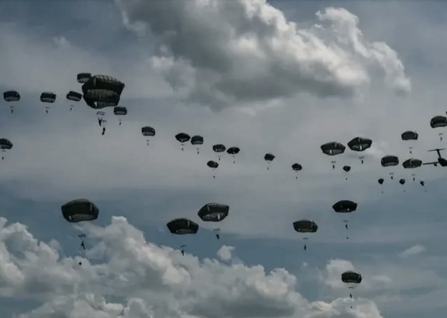 رويترز: من المتوقع أن ترسل وزارة الدفاع الأميركية (البنتاغون) آلاف الجنود من الفرقة 82 المحمولة جوا، إحدى فرق النخبة، إلى الشرق الأوسط، ما يزيد من حجم التعزيزات العسكرية الضخمة في وقت تسعى فيه إدارة الرئيس دونالد ترمب إلى إجراء محادثات مع إيران.