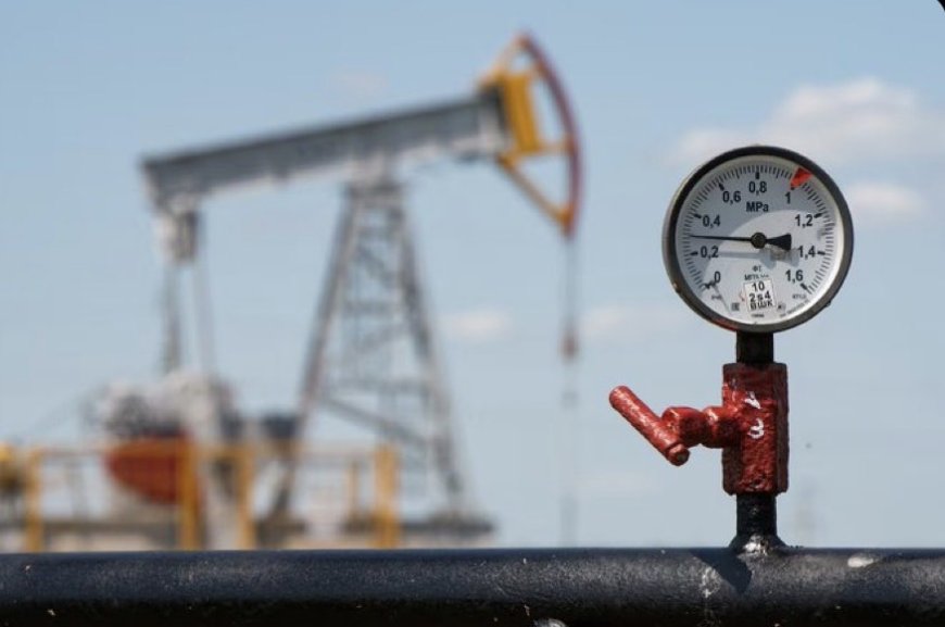 أسعار النفط دون 100 دولار للبرميل بتراجع 5% إثر تصريحات أمريكية عن قرب إطلاق مسار دبلوماسي لإنهاء الحرب على إيران