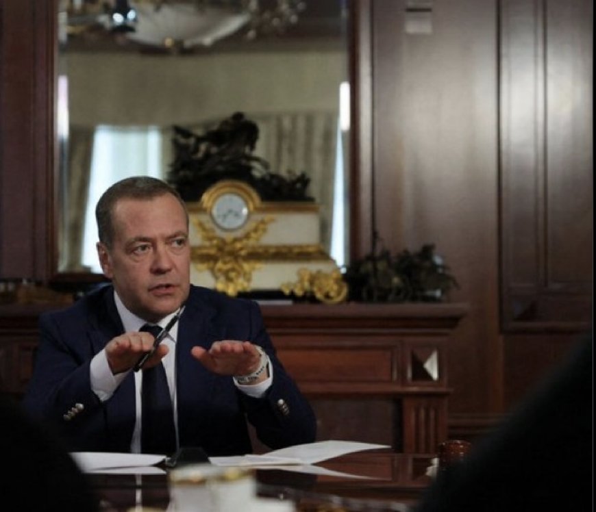 ميدفيديف: ربما ما زالت الحرب الأكبر في الشرق الأوسط بانتظارنا.