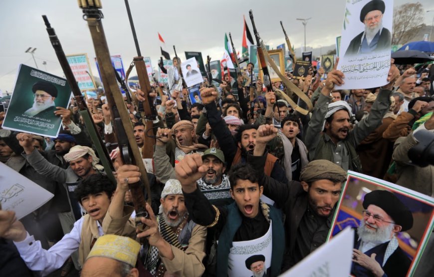 cnn: الحوثيون يهددون بدخول الحرب دعما لإيران وإغلاق مضيق باب المندب في حالة تصعيد امريكا واسرائيل هجماتهما على ايران