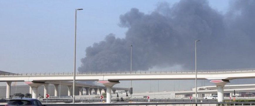 رويترز:‏أفادت أربعة مصادر خليجية مطلعة بأن دولا خليجية تطالب الولايات المتحدة بأن أي اتفاق مع طهران يجب أن يتجاوز مجرد إنهاء الحرب، وأن يُقيد بشكل دائم قدرات إيران في مجال ​الصواريخ والطائرات المسيرة وأن يضمن عدم "استخدام إمدادات الطاقة العالمية كسلاح" مرة أخرى ‏.