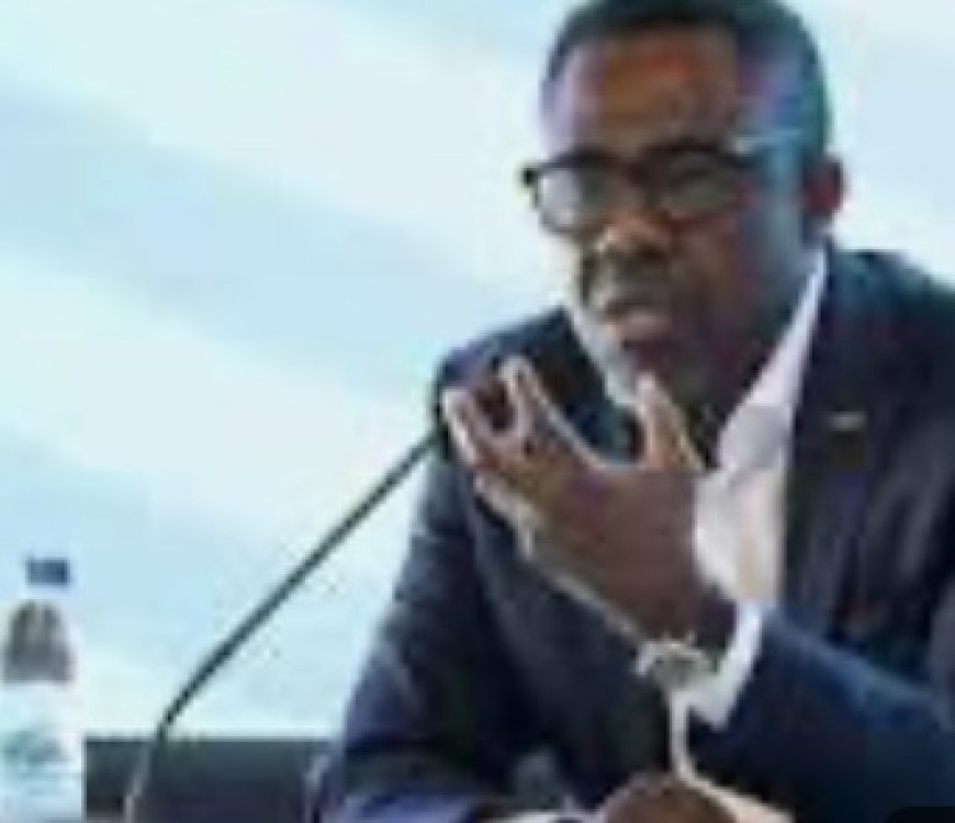 ???? عاجل - استقالة يرون موسينجو-أومبا، الأمين العام للكاف وسط فترة مضطربة للكرة الأفريقية